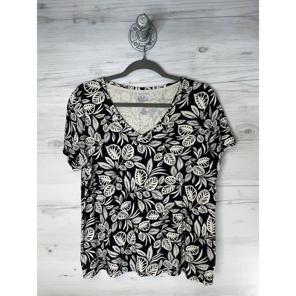 Croft & Barrow Shirt Womens Large Black Leaf Print V Neck The Classic Tee Cotton - Picture 1 of 8